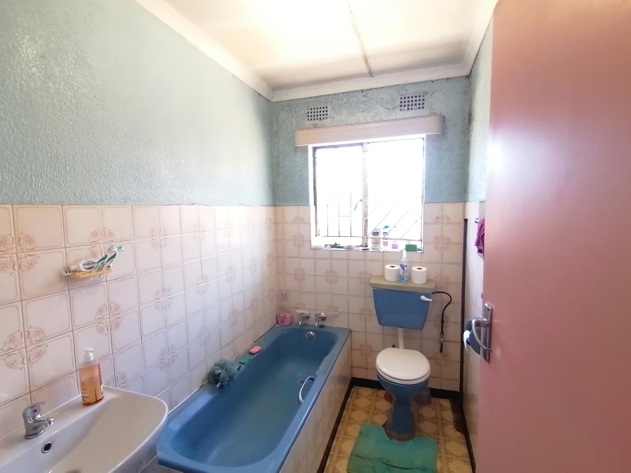 3 Bedroom Property for Sale in Kanana North West